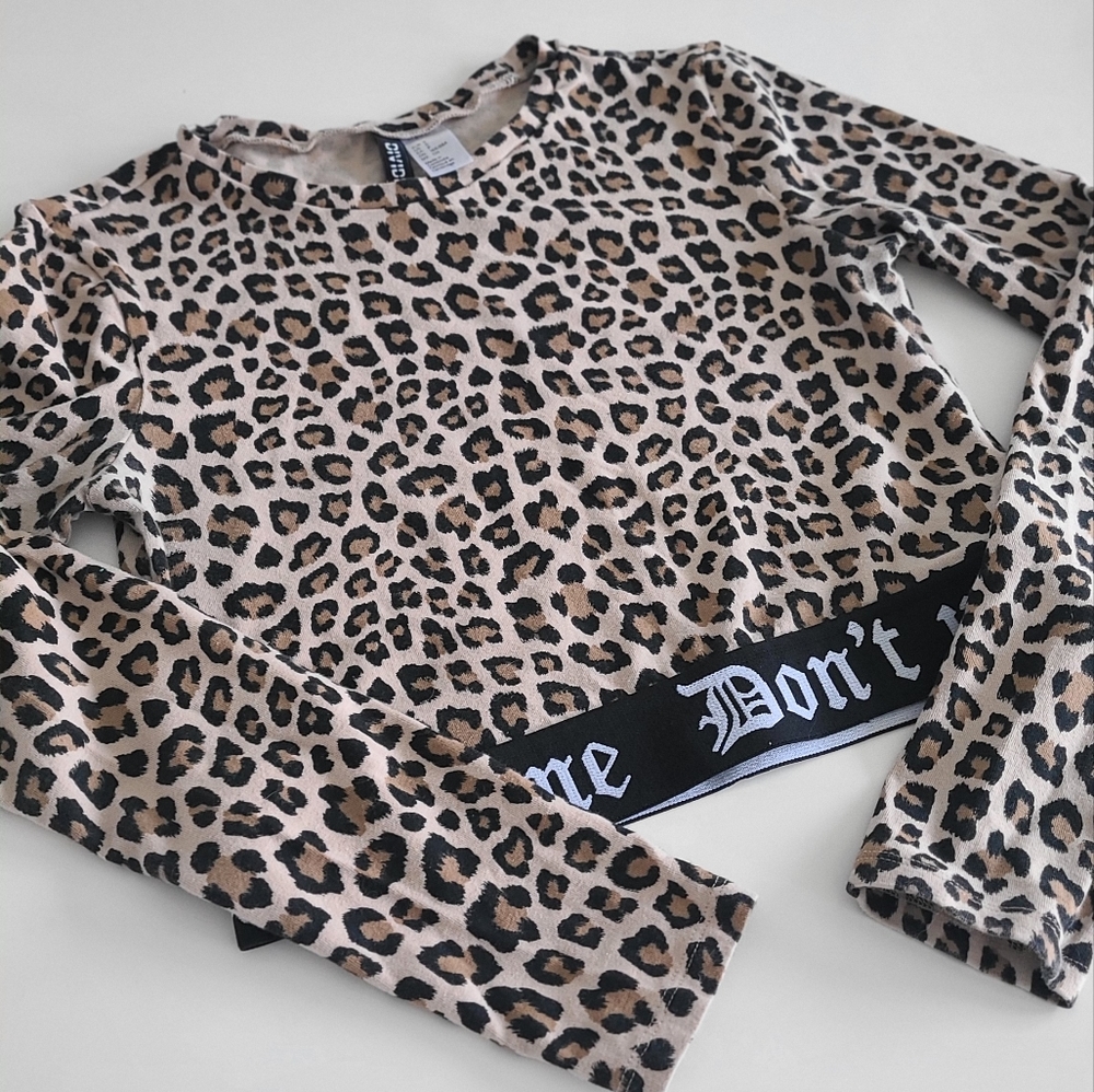 H&M top with long sleeve